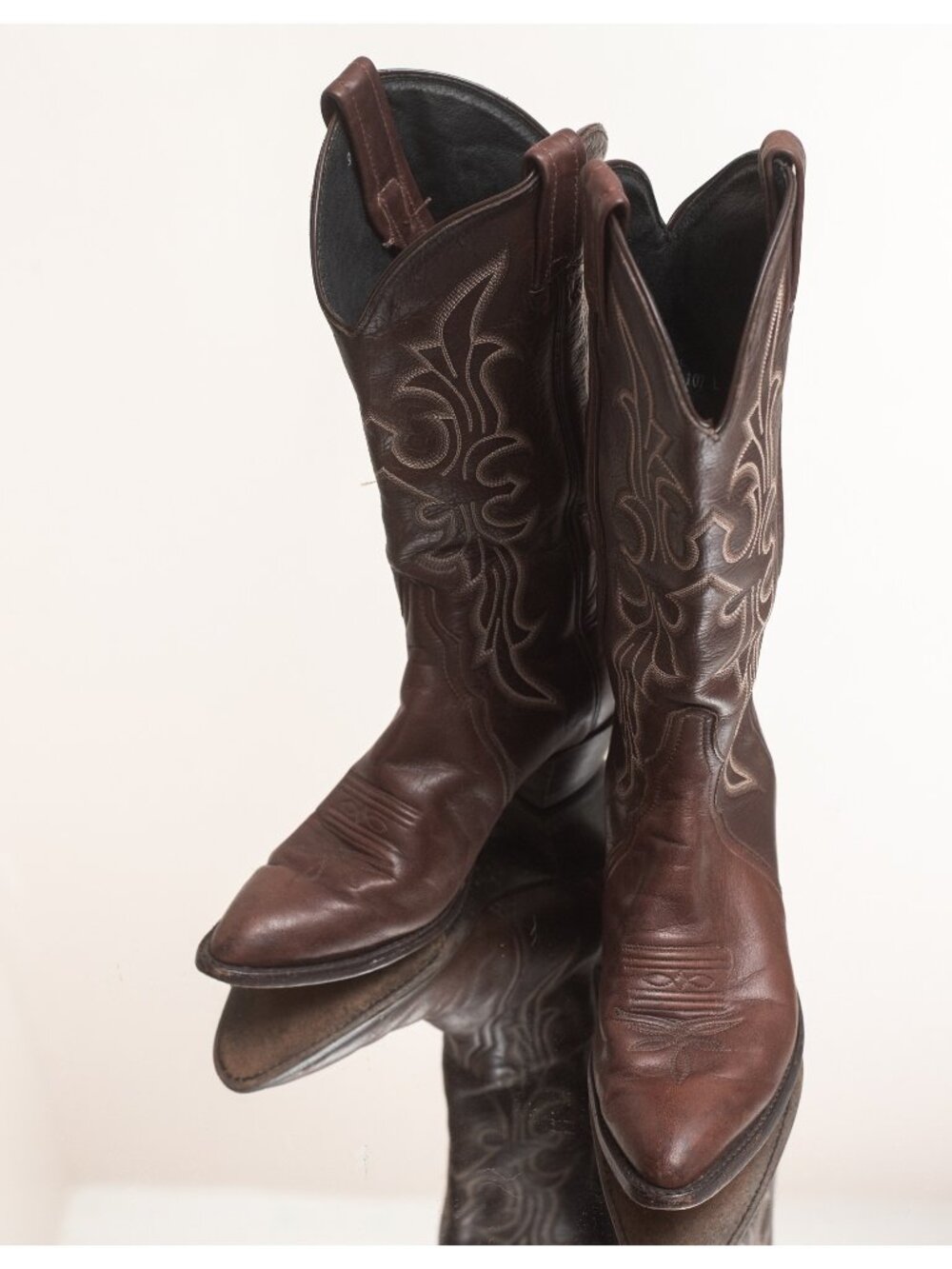 Vintage Cowboy Boots Brown Embroidered Womens 7.5 Coastal Cowgirl Indie Festival